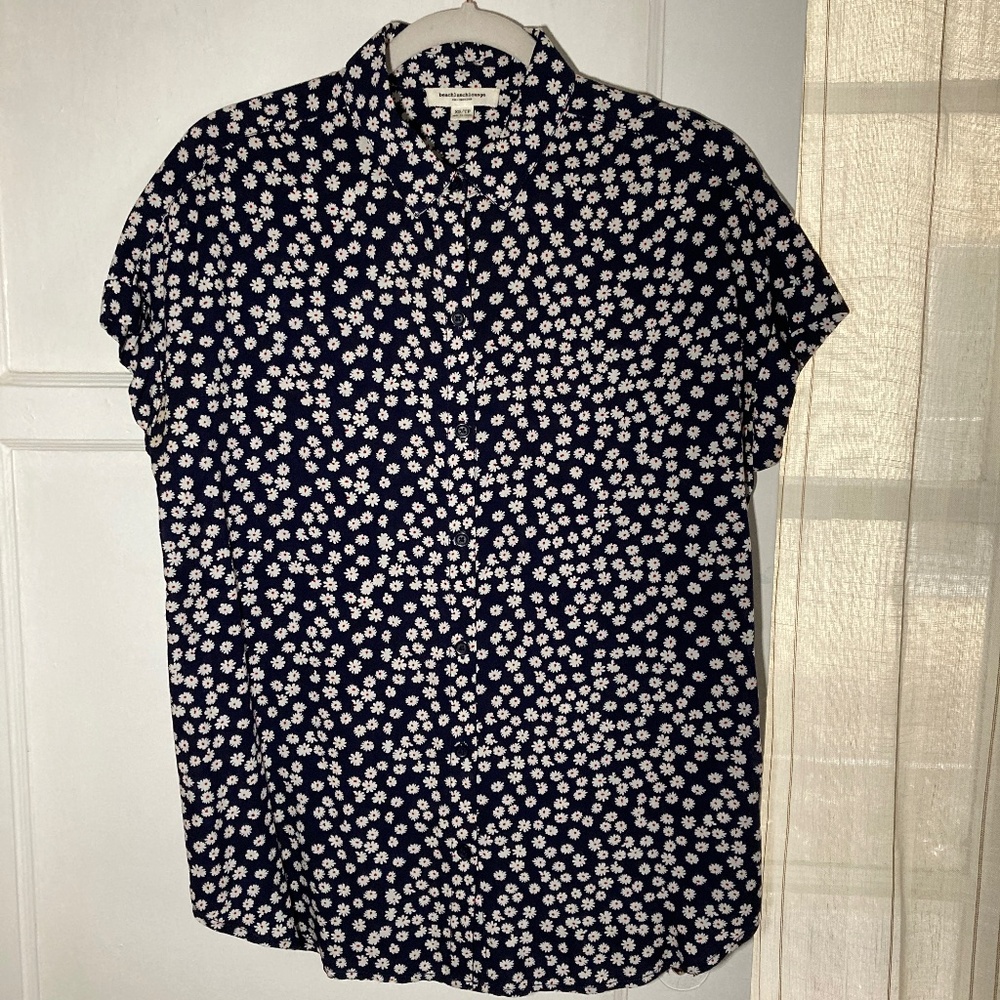 Floral Print Blouse with Cuffed Sleeves